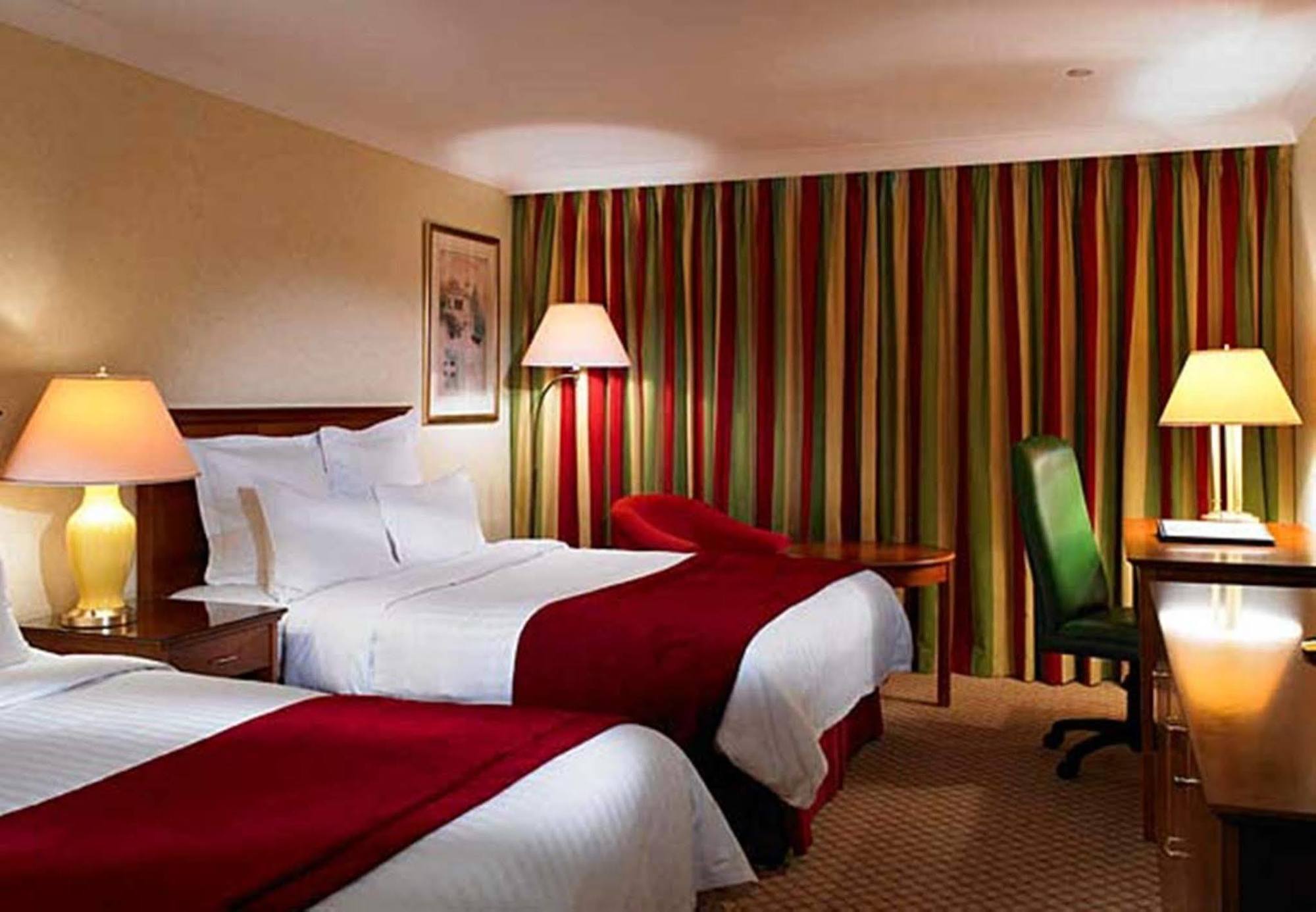 Cardiff Marriott Hotel Exterior photo